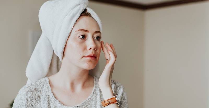 دلایل ایجاد آکنه